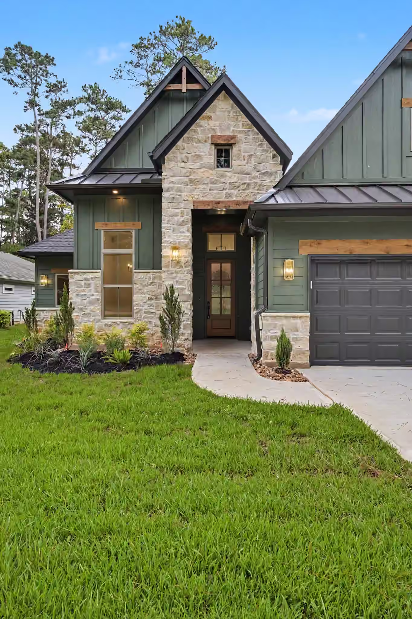 Photo 5 of 13962 Dolphin Drive, Willis, TX