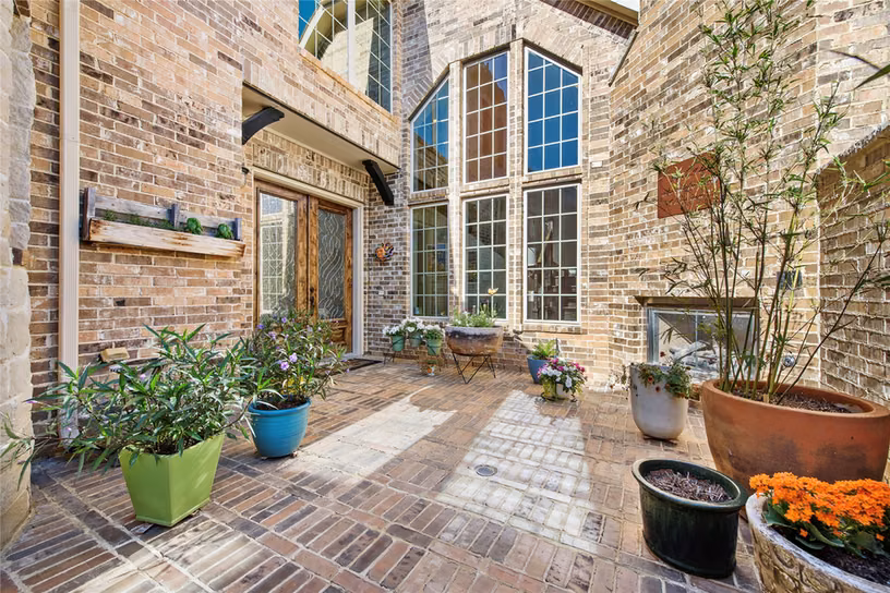 Photo 5 of 183 Wade Pointe Drive, Montgomery, TX