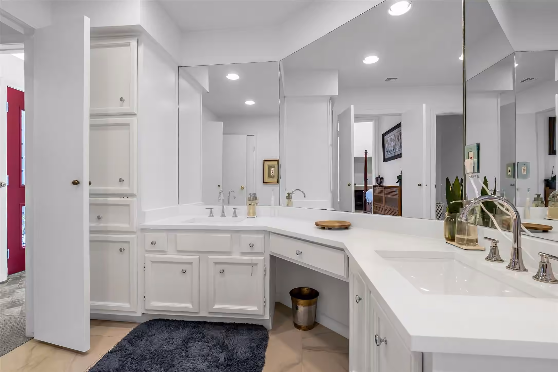 Photo 5 of 208 Sugarberry Circle, Houston, TX