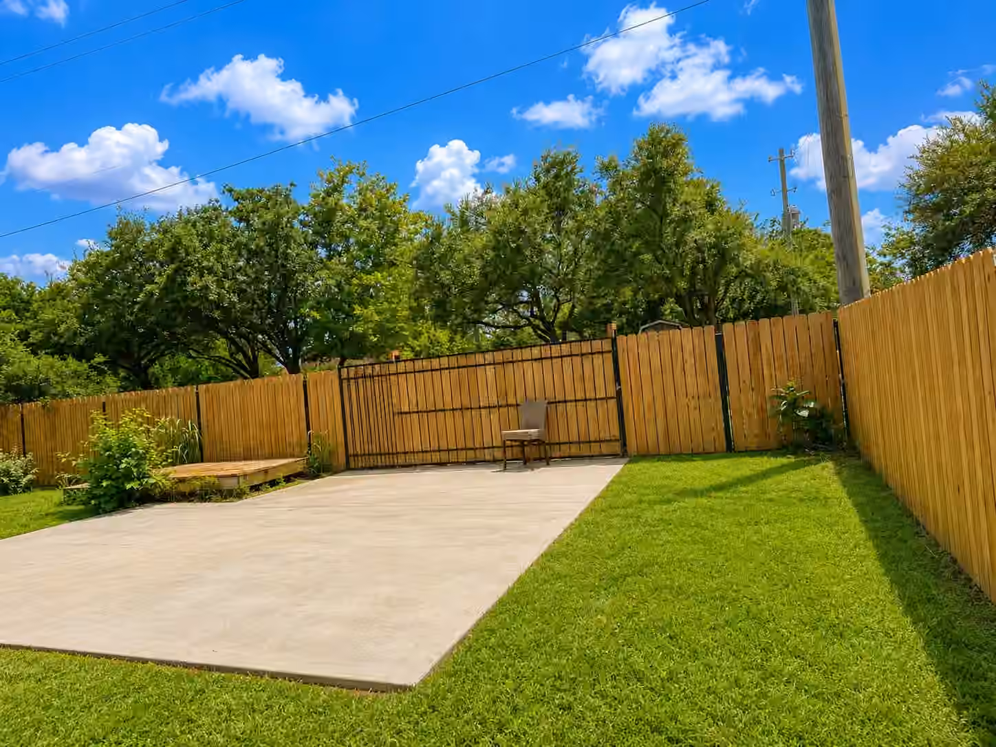 Photo 2 of 8923 Glen Shadow Drive, Houston, TX