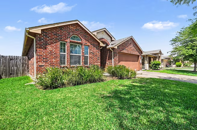 Photo 4 of 2930 Canadian Goose Lane, Baytown, TX