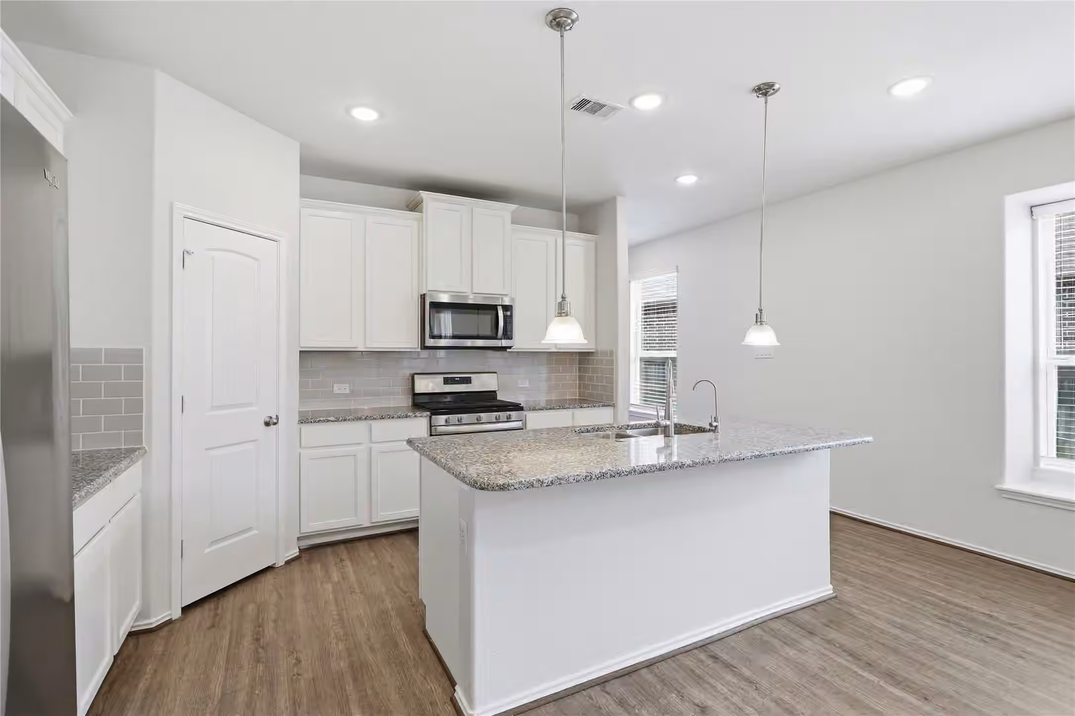Photo 3 of 17706 White Lightning Way, Spring, TX