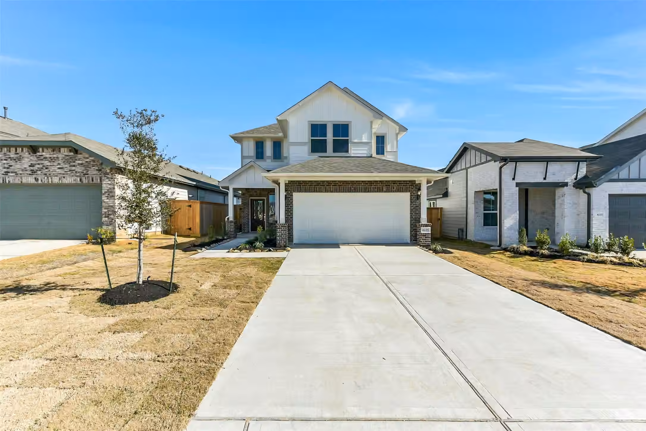 Photo 2 of 4229 Red Cedar Ring Lane, Pinehurst, TX