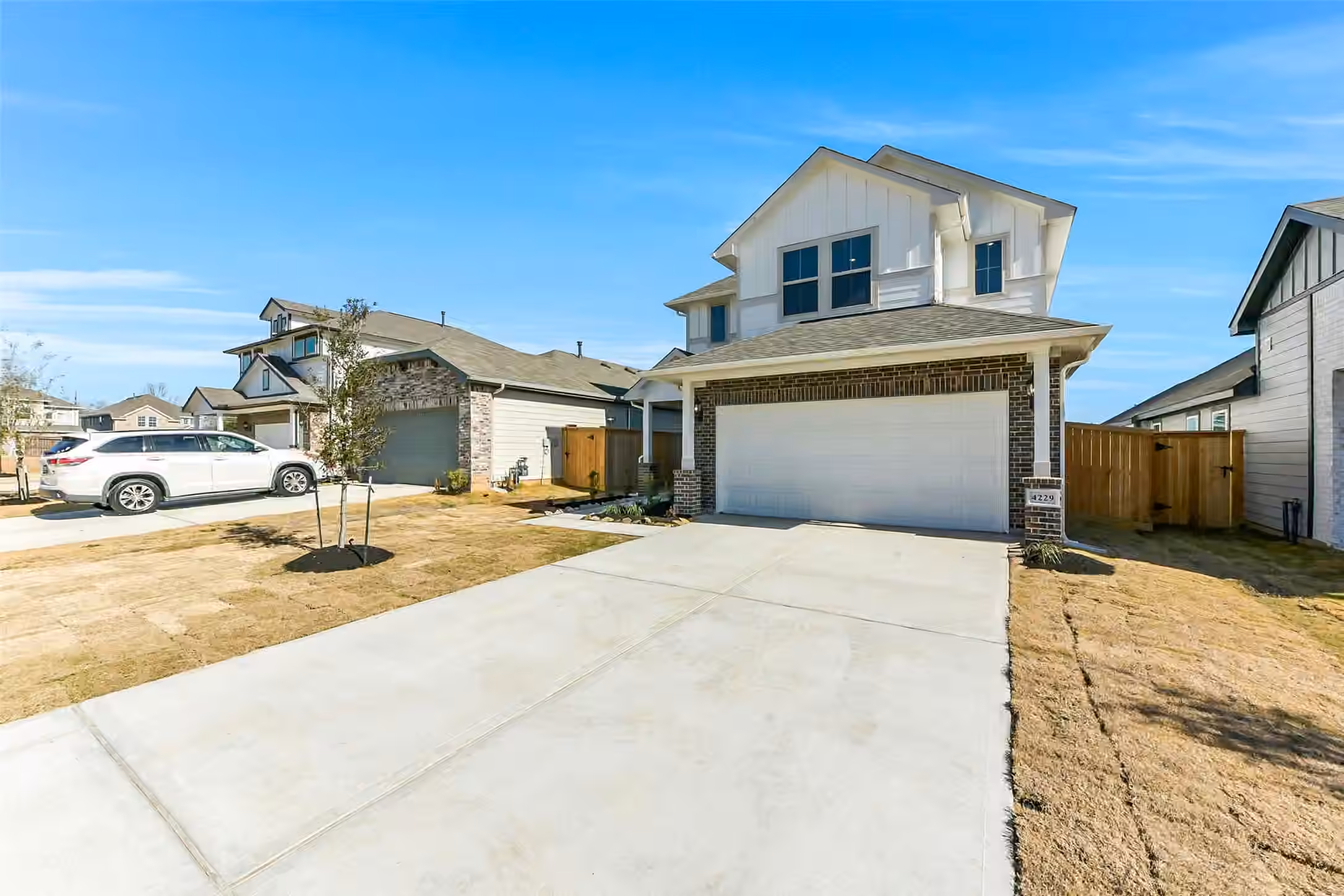 Photo 3 of 4229 Red Cedar Ring Lane, Pinehurst, TX