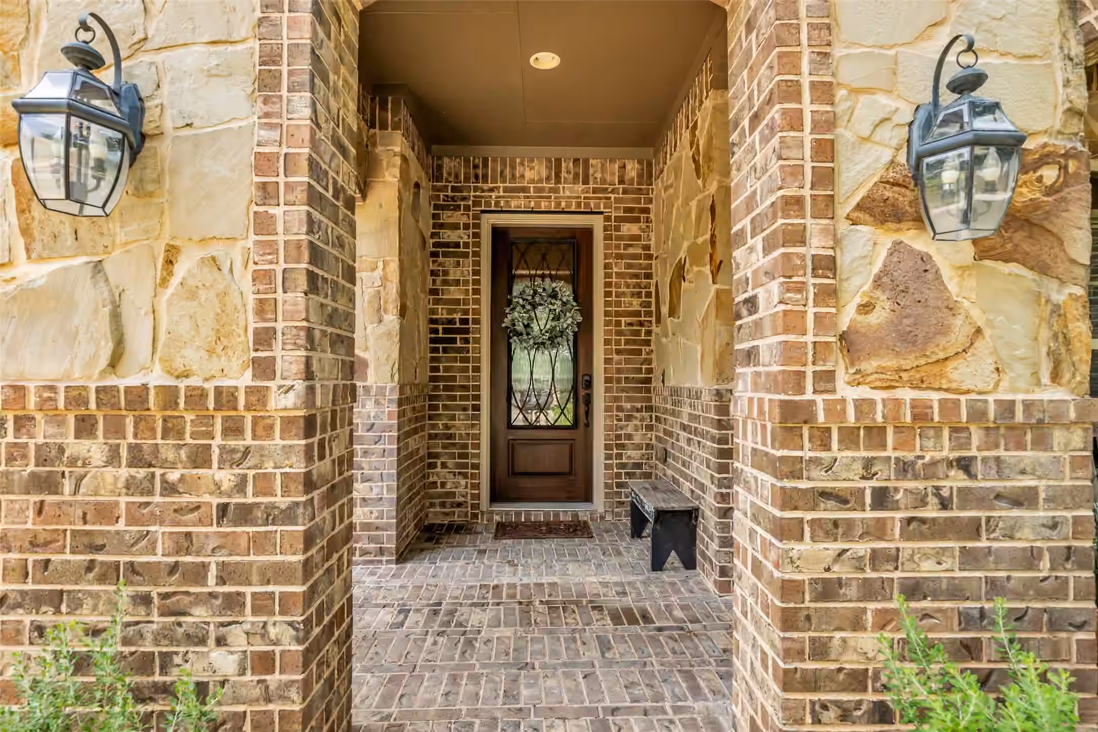 Photo 3 of 43 Hearthshire Circle Circle, The Woodlands, TX
