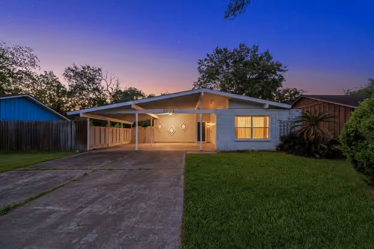 Photo 2 of 3002 Newcastle Drive, Baytown, TX