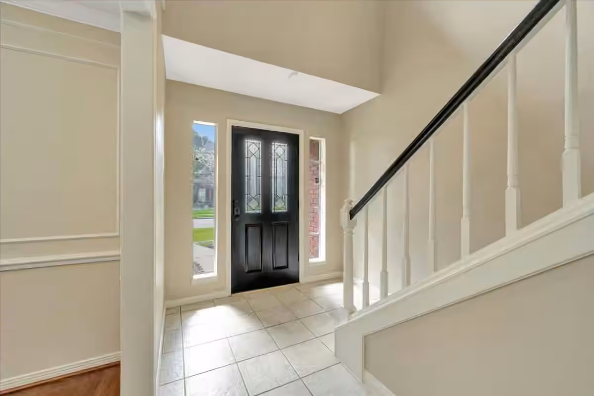 Photo 2 of 15110 Greenleaf Lane, Houston, TX