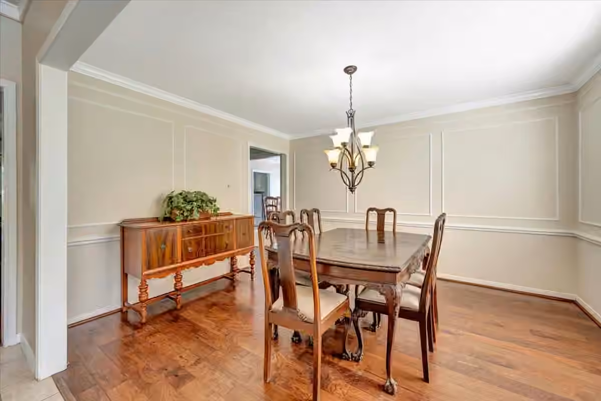 Photo 5 of 15110 Greenleaf Lane, Houston, TX