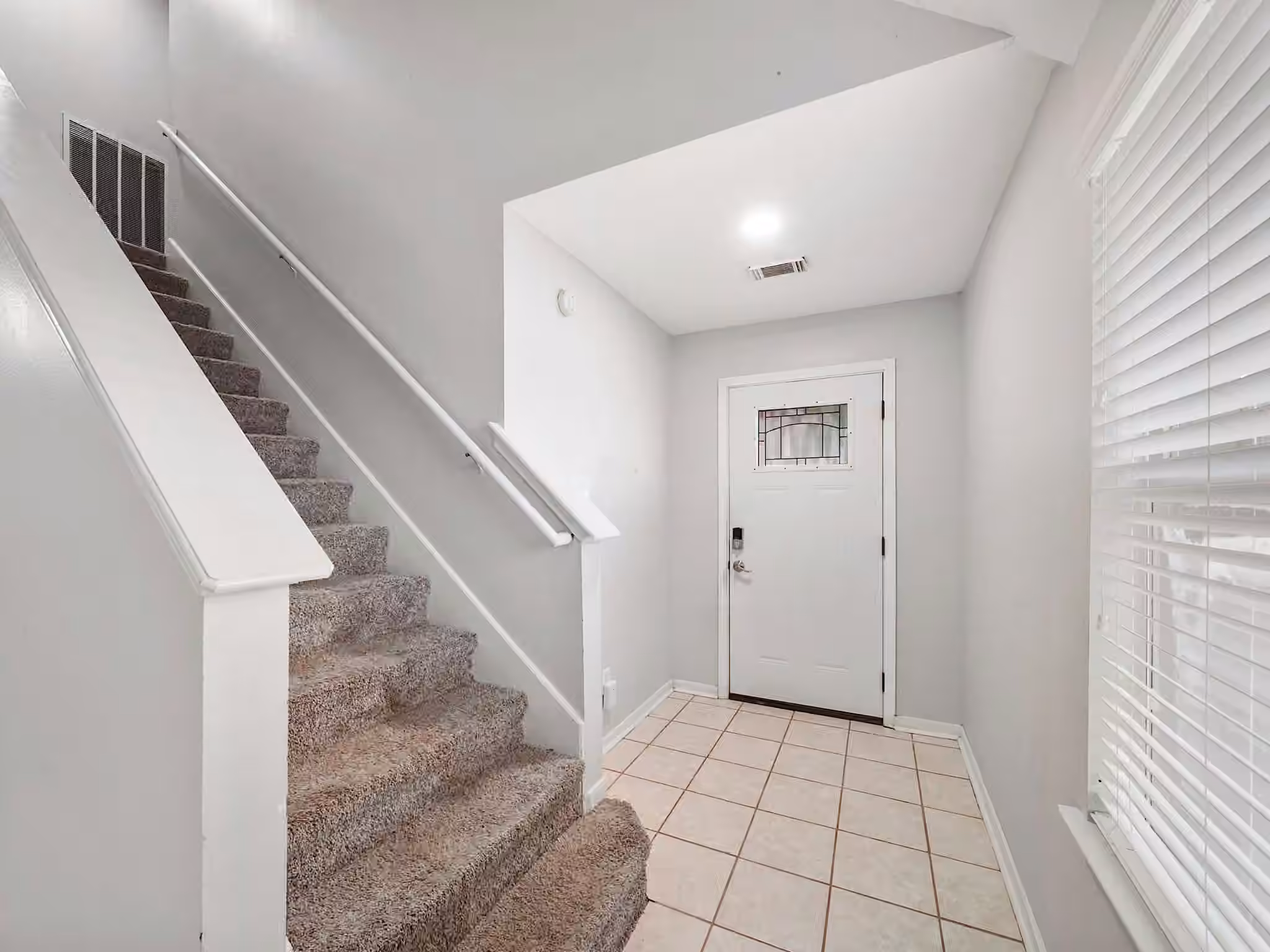 Photo 5 of 7620 Goudin Drive, Houston, TX