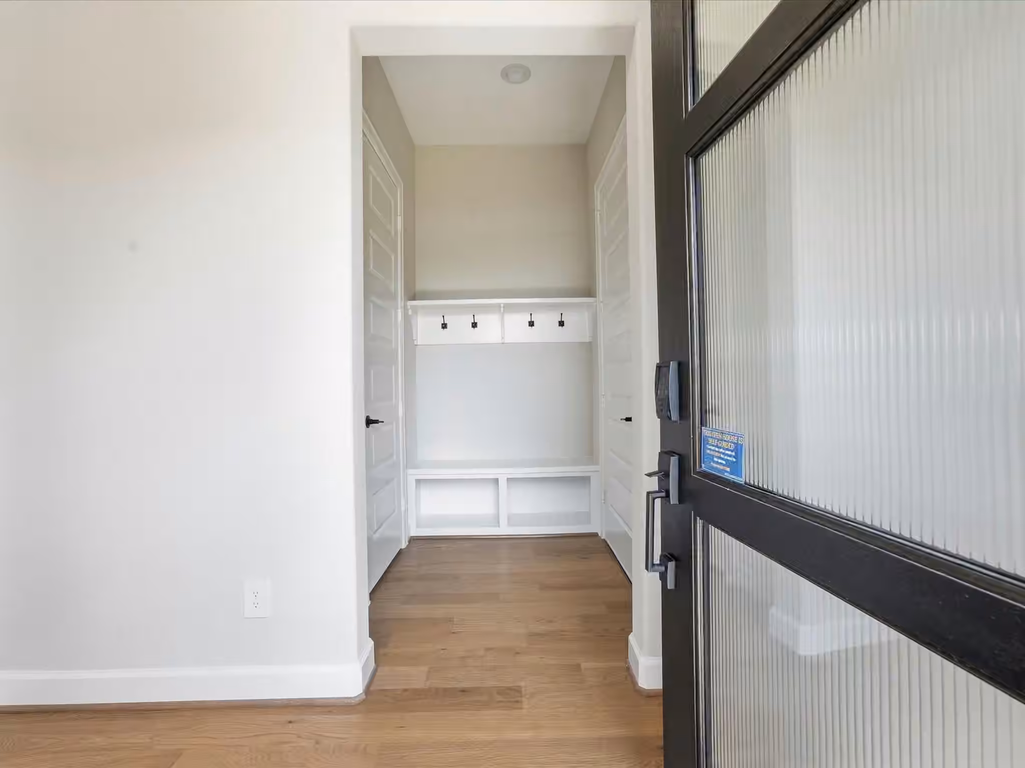 Photo 4 of 7208 Shadyvilla Lane, Houston, TX