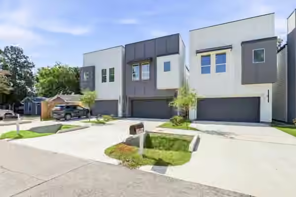 Photo 2 of 110 Luetta Street, Houston, TX