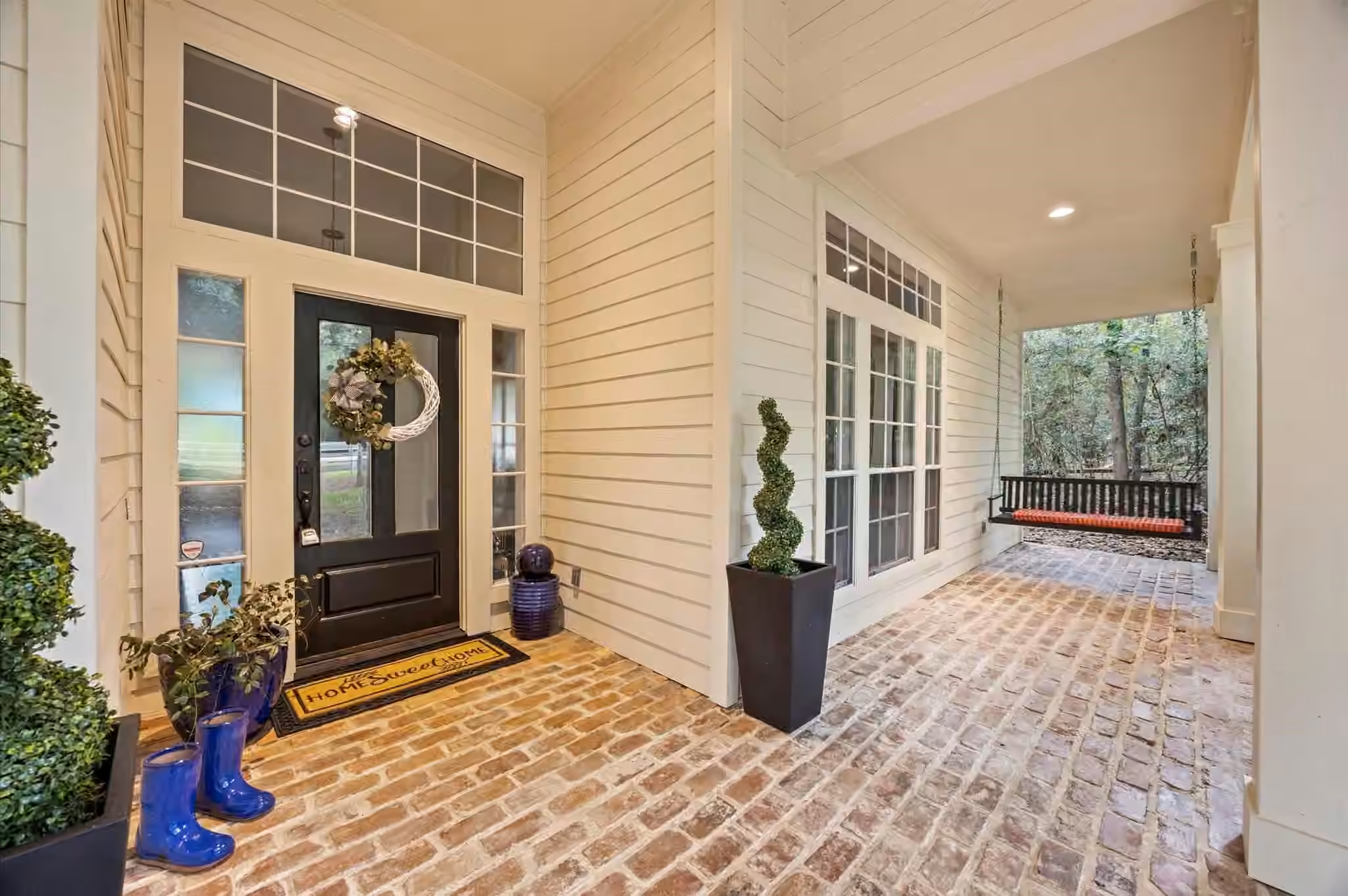 Photo 4 of 6203 Fieldwood Lane, Conroe, TX