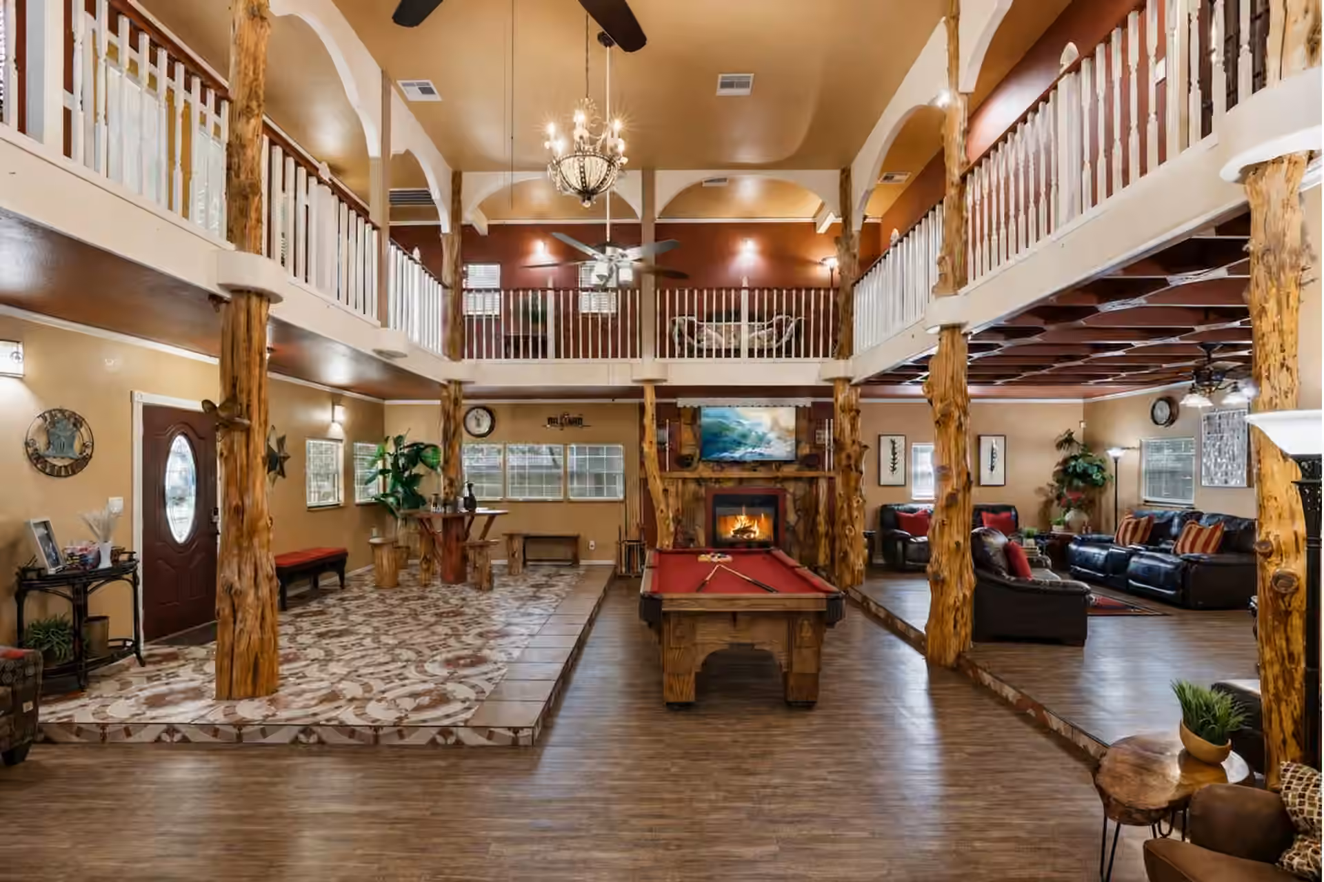 Photo 4 of 511 Chateau Woods Parkway Drive, Conroe, TX