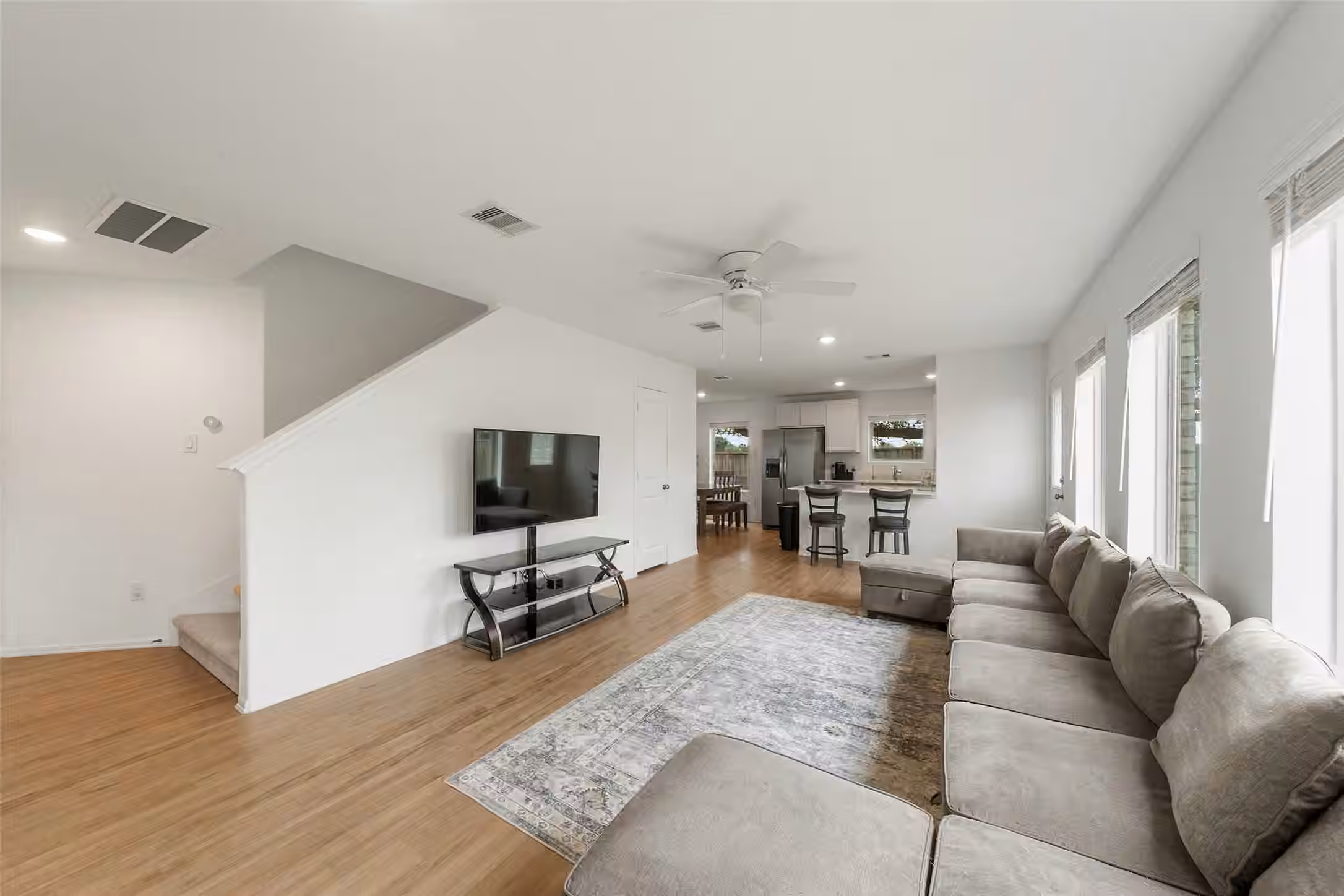 Photo 7 of 234 Bennett Loop, Angleton, TX