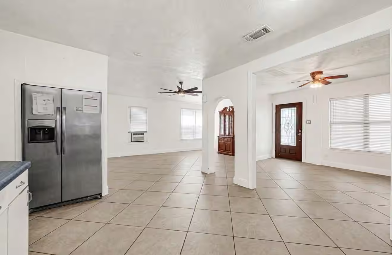 Photo 3 of 3319 Sophie Ann Drive, Pasadena, TX