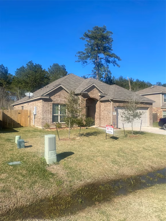 Photo 3 of 25489 Honus Wagner Way, Splendora, TX