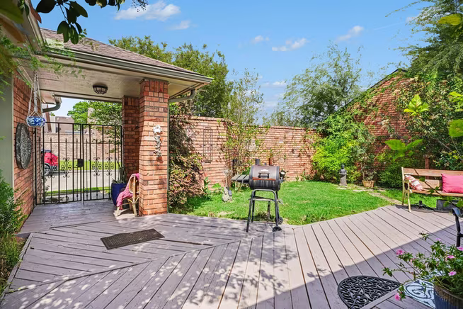 Photo 4 of 16810 Finewood Way, Houston, TX