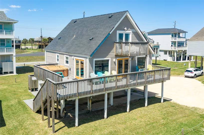 Photo of 21321 Gulf Drive, Galveston, TX 77554