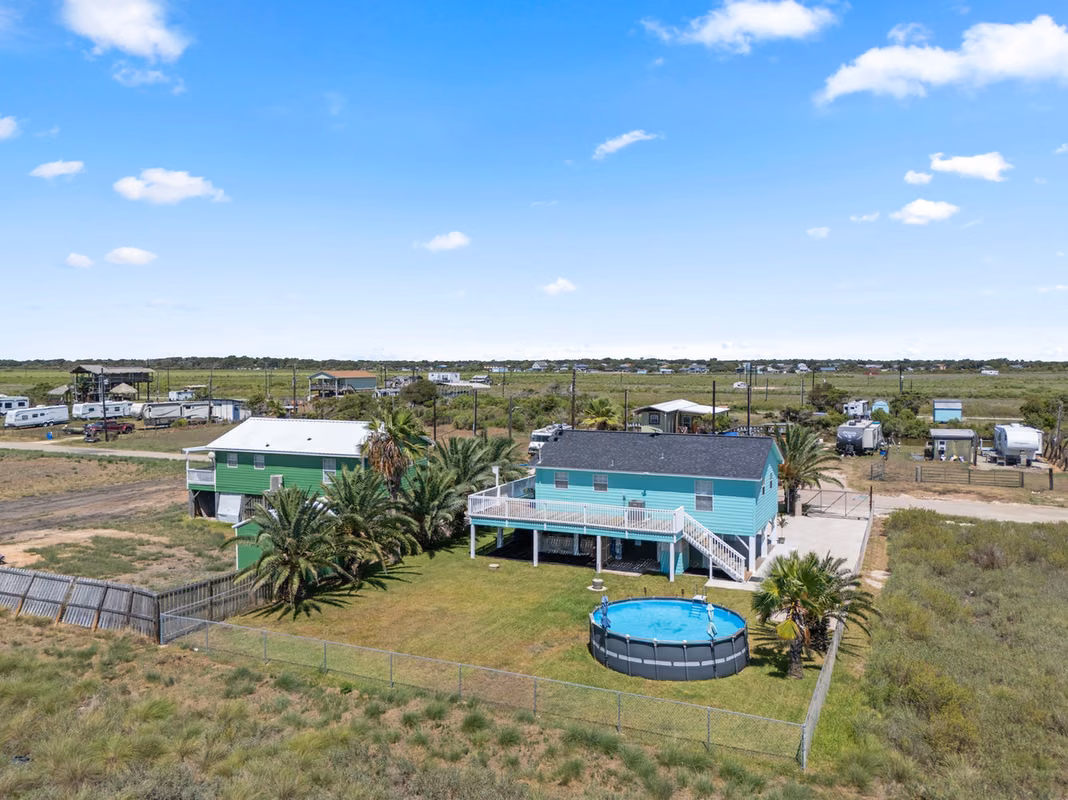 Photo 4 of 15509 Oceania, Sargent, TX