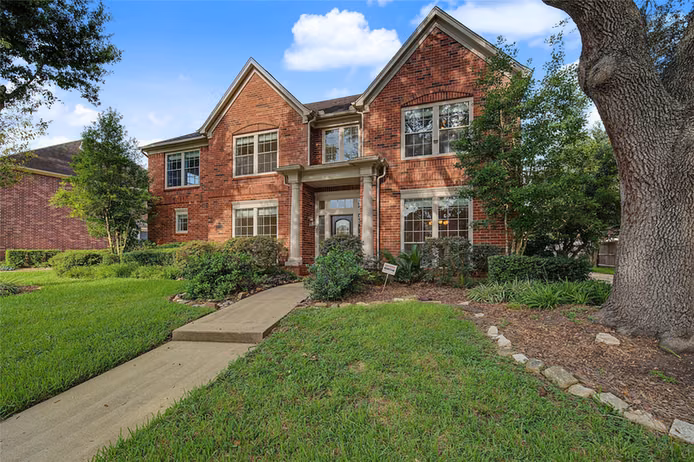 Photo 2 of 4802 Yorkshire Street, Sugar Land, TX