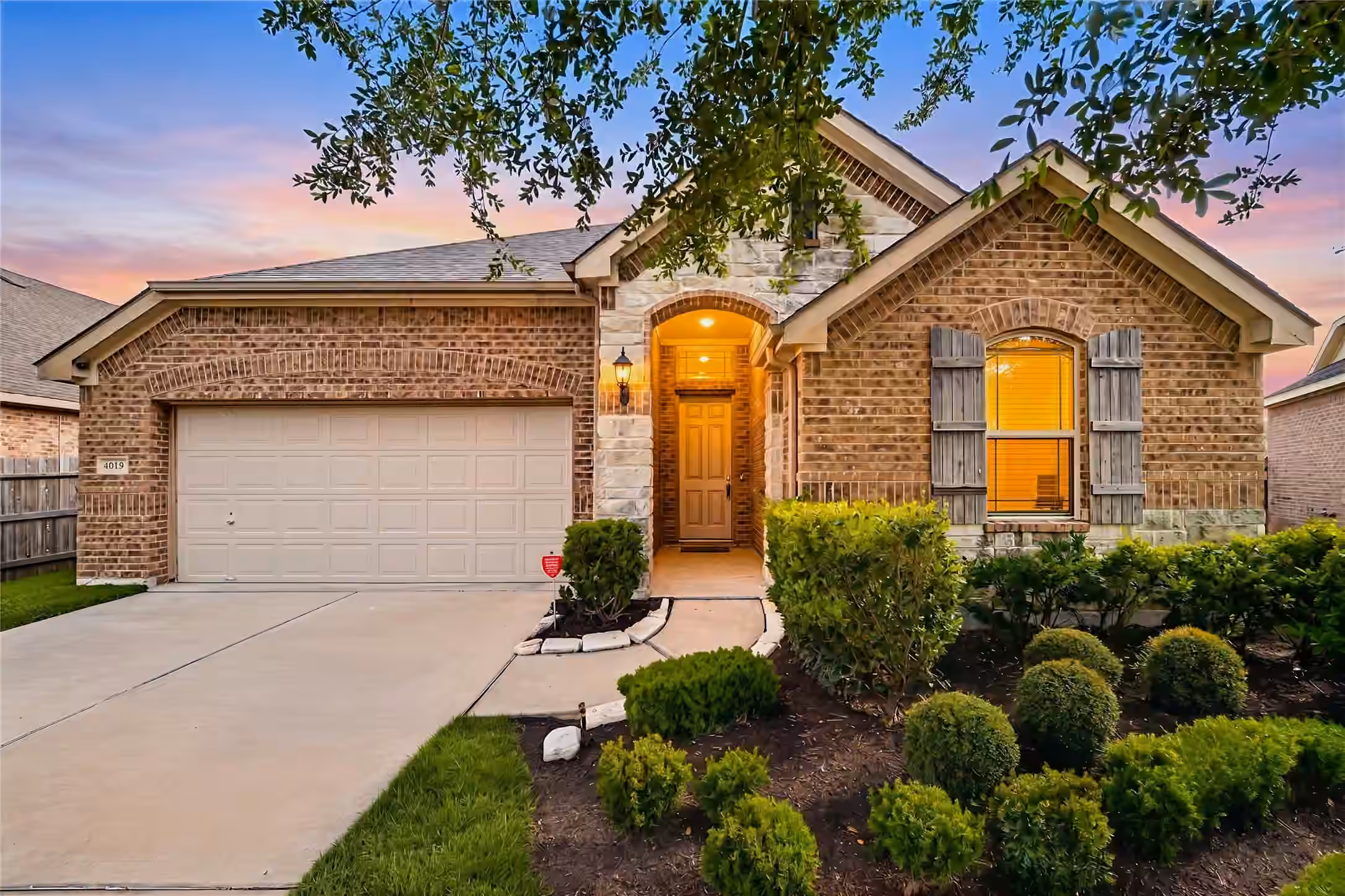 Photo of 6200 Glenn Hills Lane, League City, TX