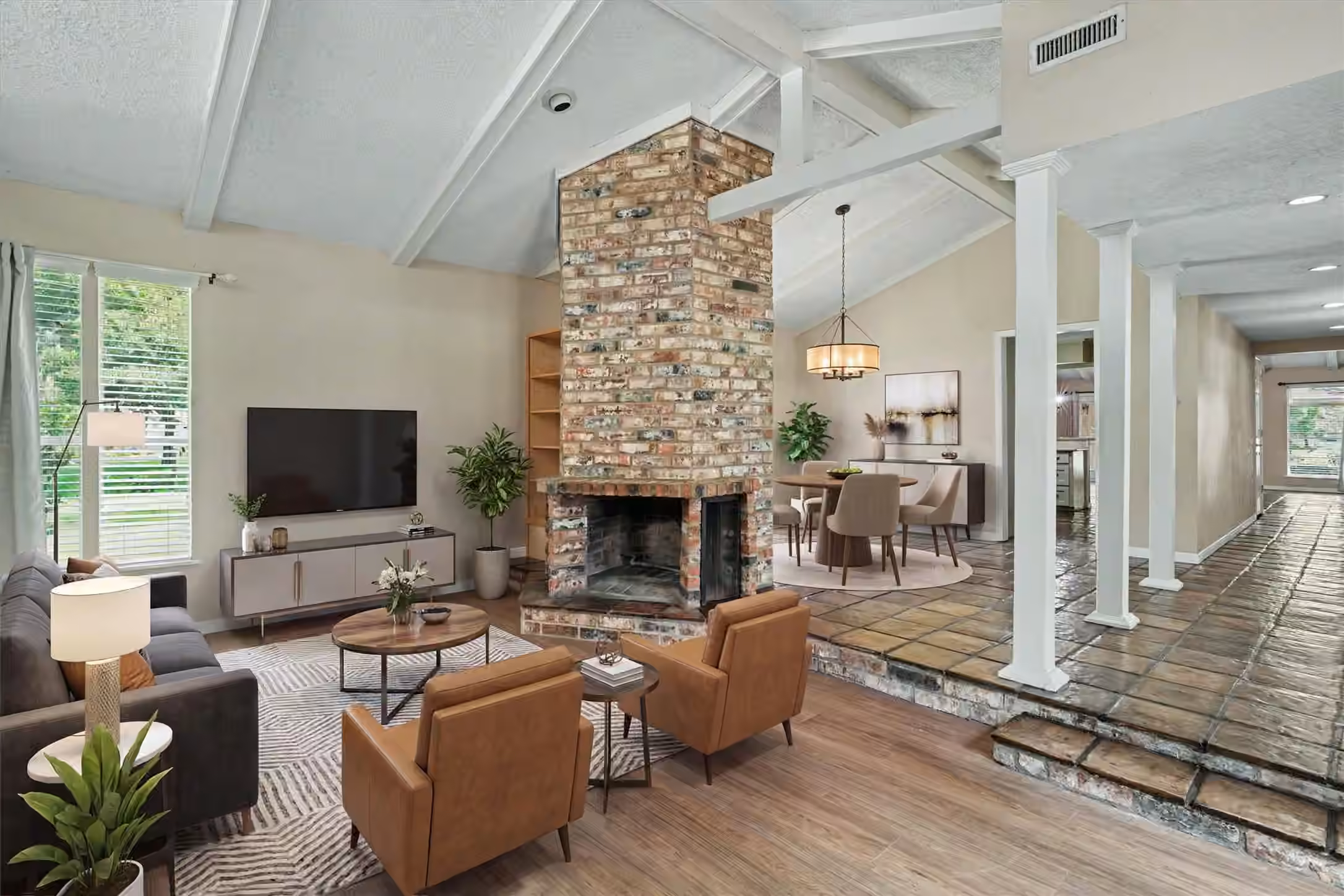 Photo 4 of 2301 Longwood Drive, Pearland, TX