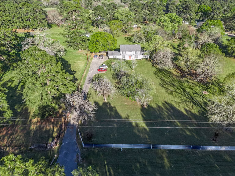 Photo 2 of 24640 Macedonia Road, Hockley, TX