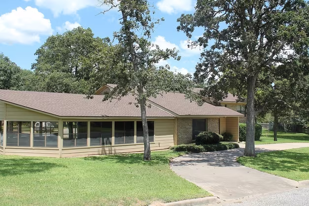 Photo 3 of 214 Briarwood Drive, Bellville, TX