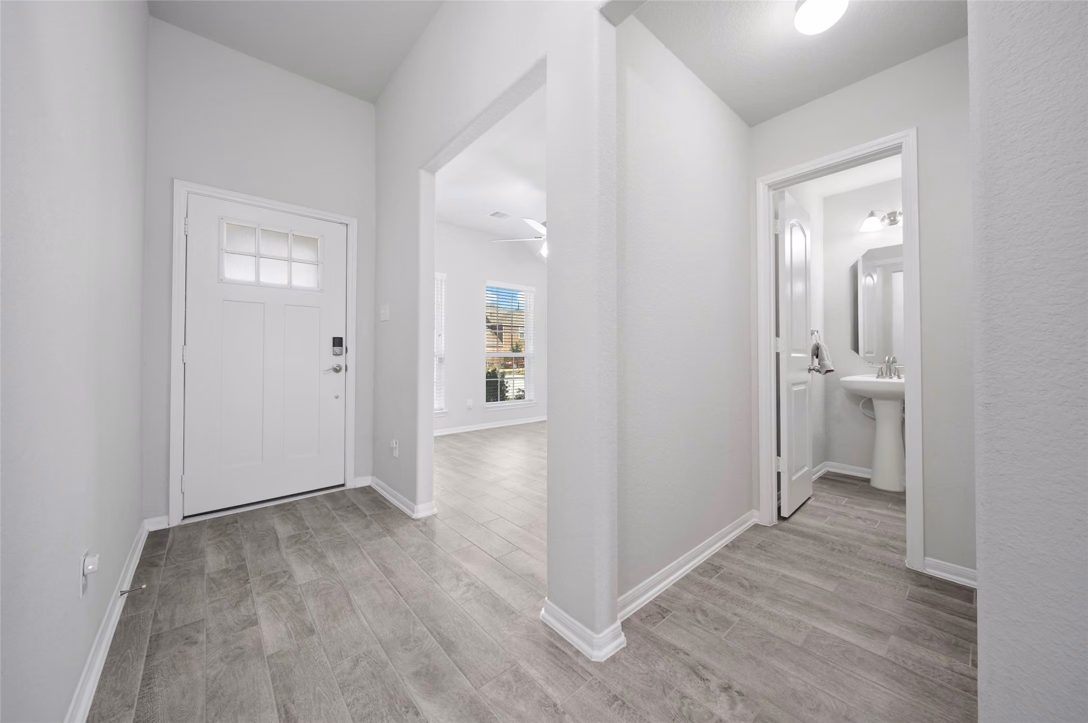 Photo 3 of 15111 Dalmak Green Drive, Humble, TX