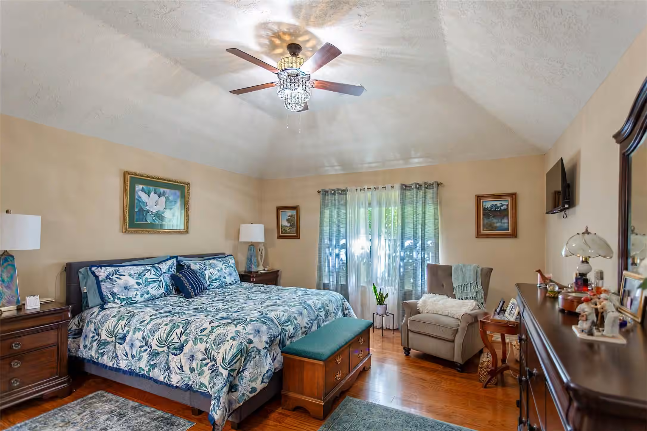 Photo 6 of 10486 Parkside Drive, Willis, TX