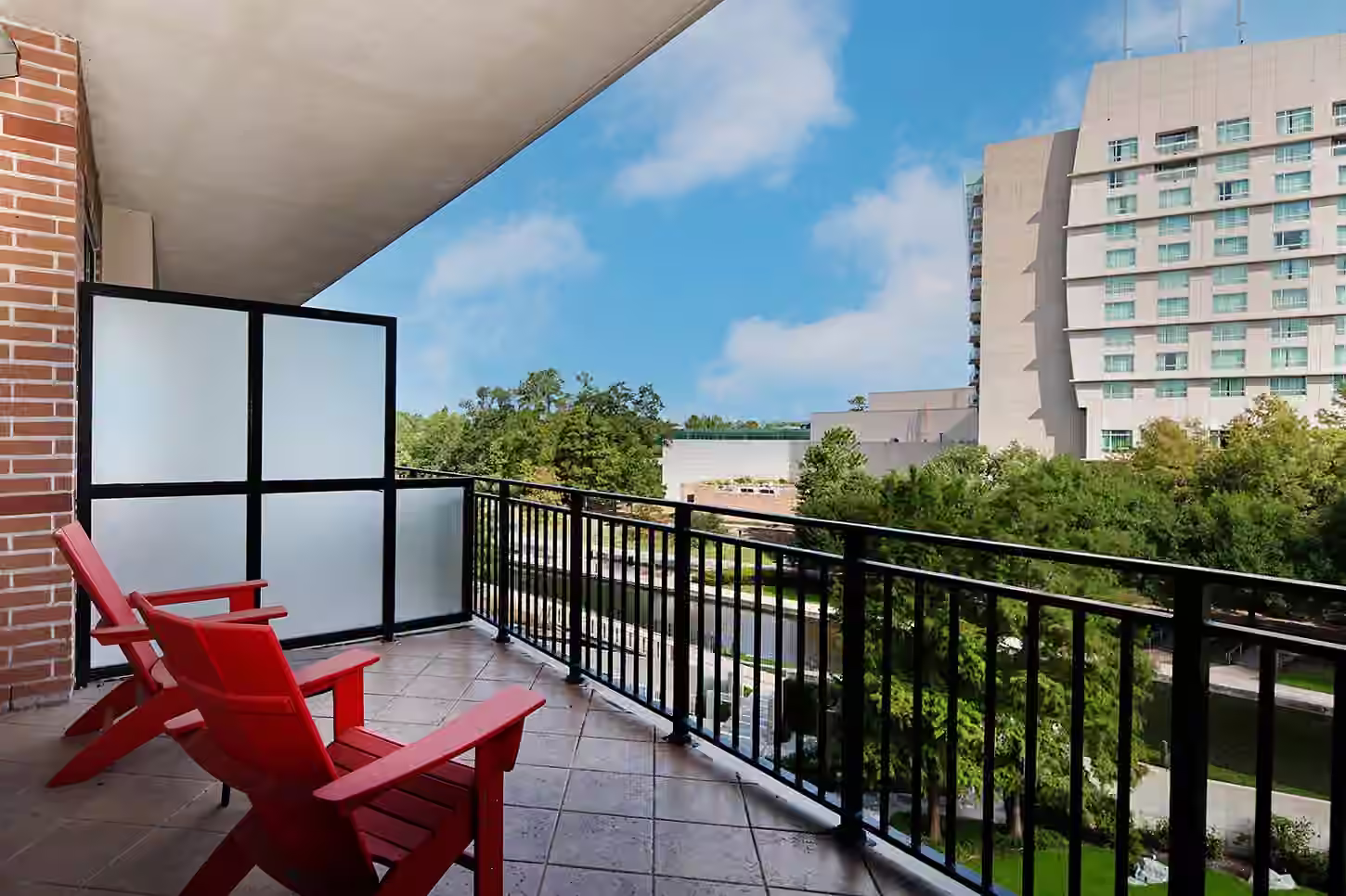 Photo 3 of 3 Waterway Court 4E, The Woodlands, TX