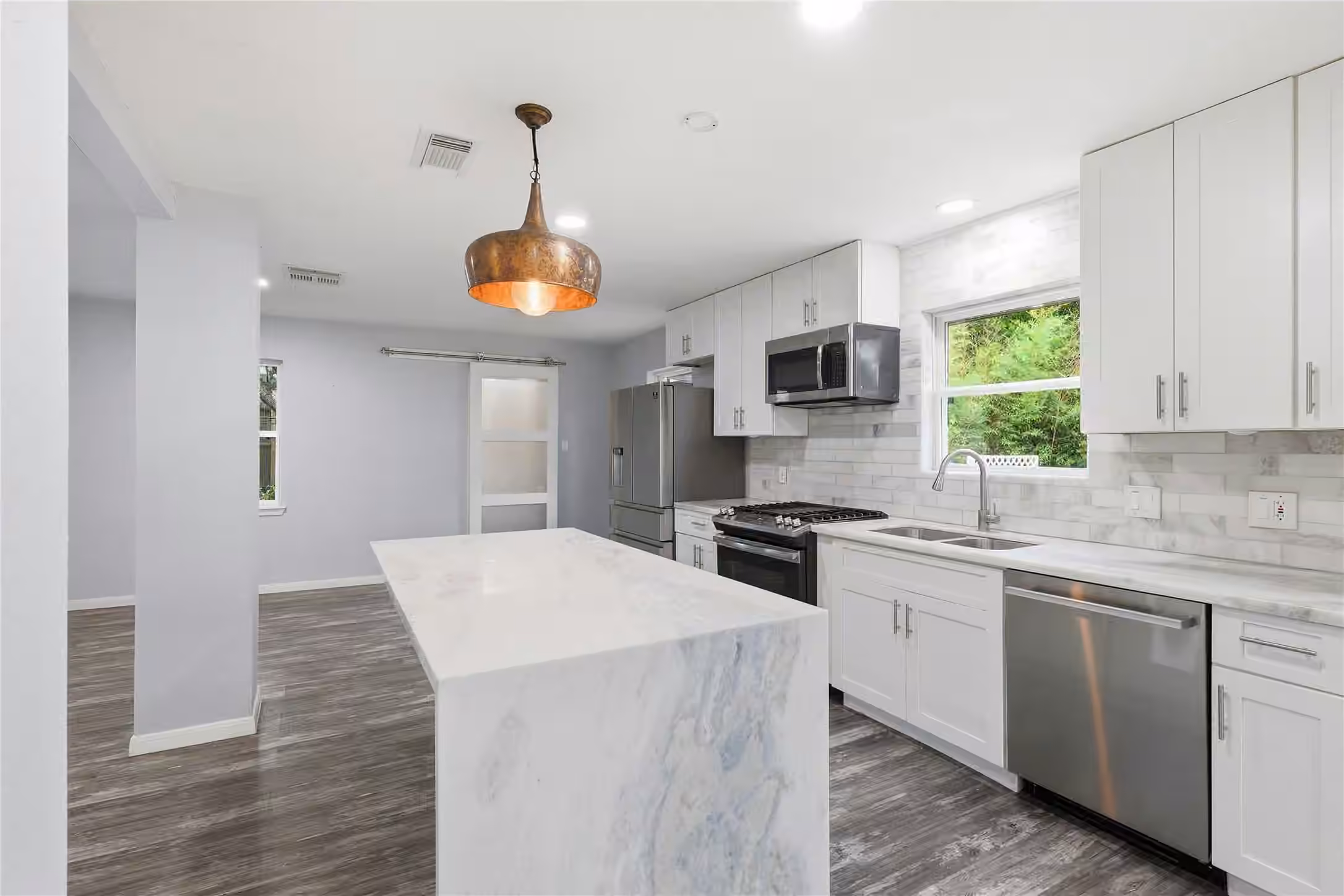 Photo 7 of 5347 Rutherglenn Drive, Houston, TX