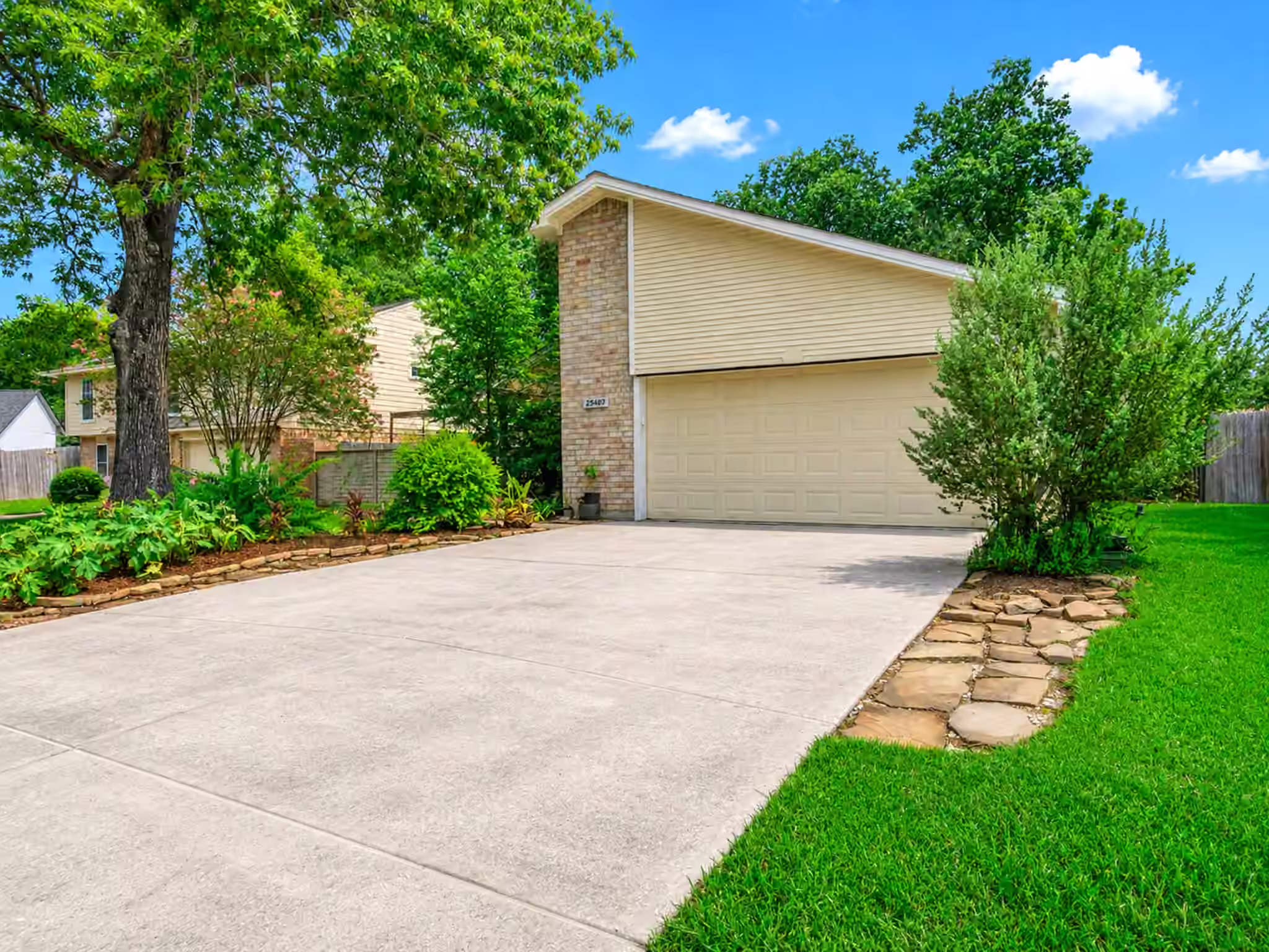 Photo 3 of 25402 Beaverwood Drive, Spring, TX
