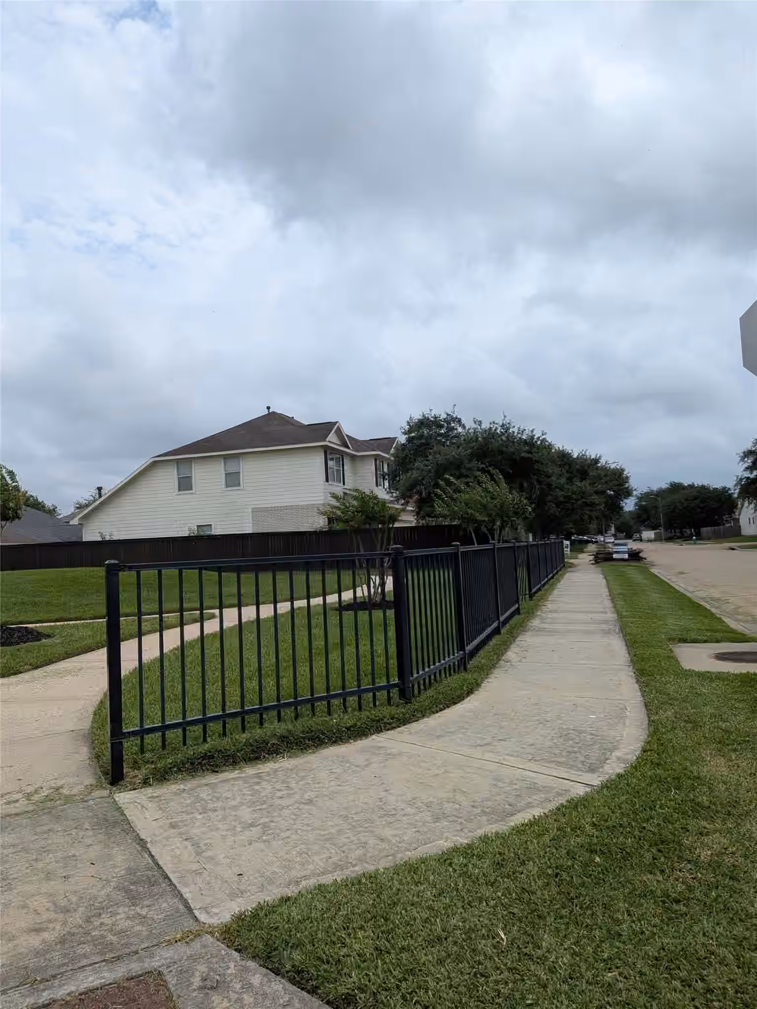 Photo 7 of 1026 Yorkshire Hollow, Fresno, TX