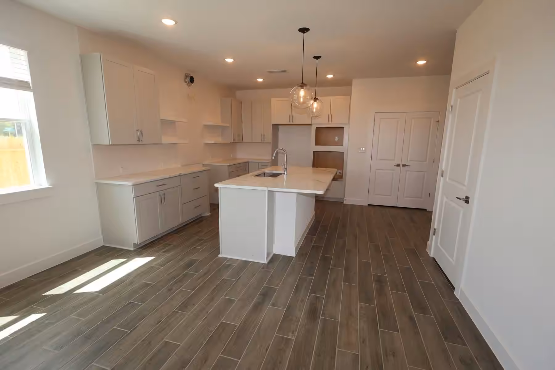 Photo 5 of 23647 Gulf Prairie Drive, Katy, TX