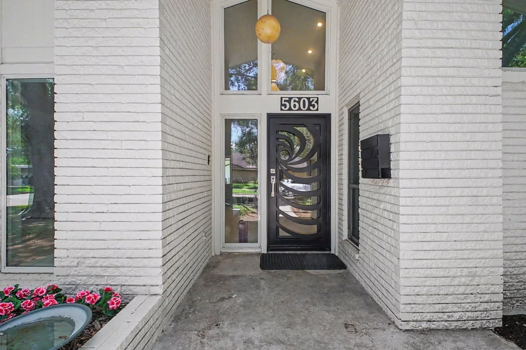 Photo 3 of 5603 Grape Street, Houston, TX