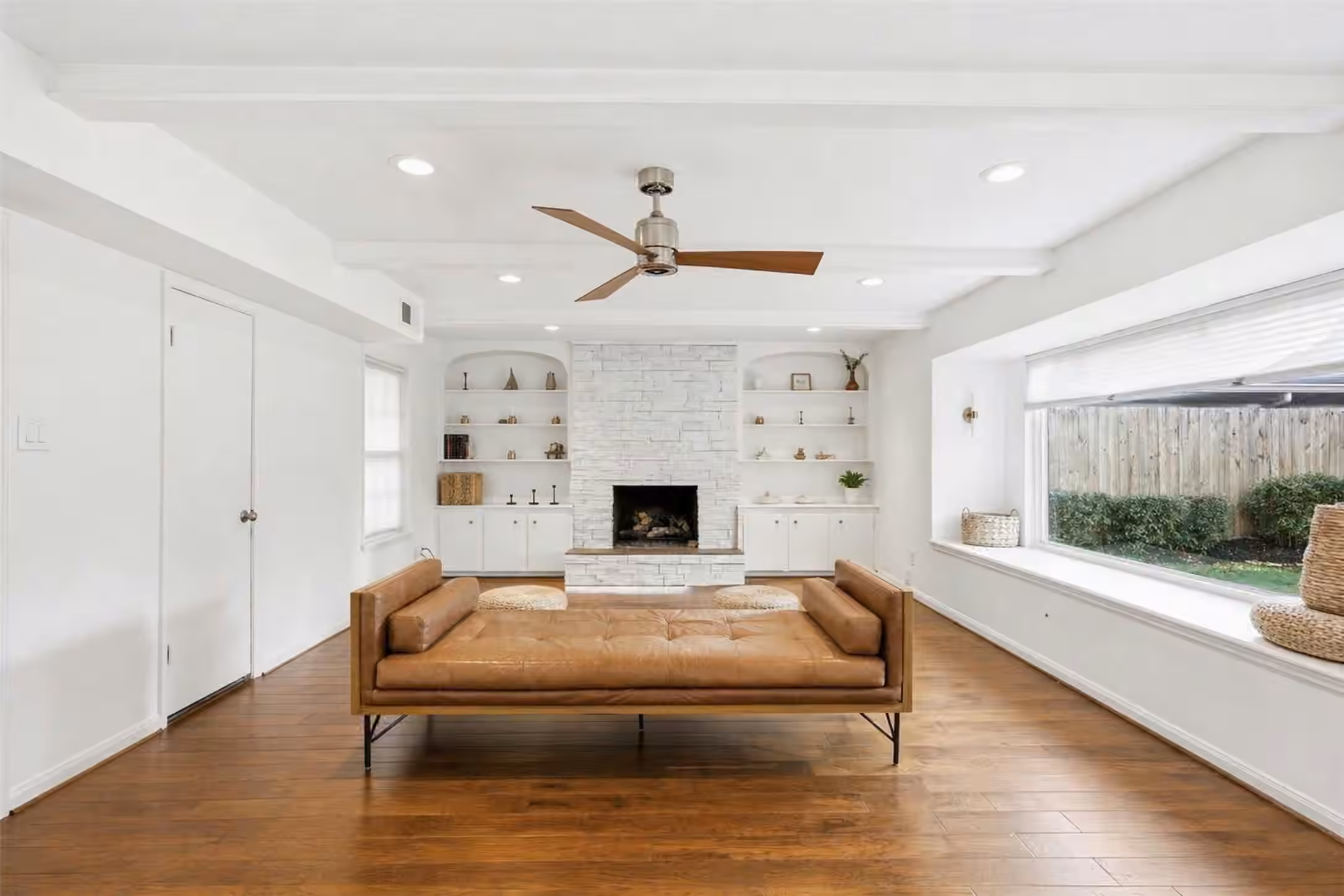 Photo 4 of 12574 Westerley Lane, Houston, TX