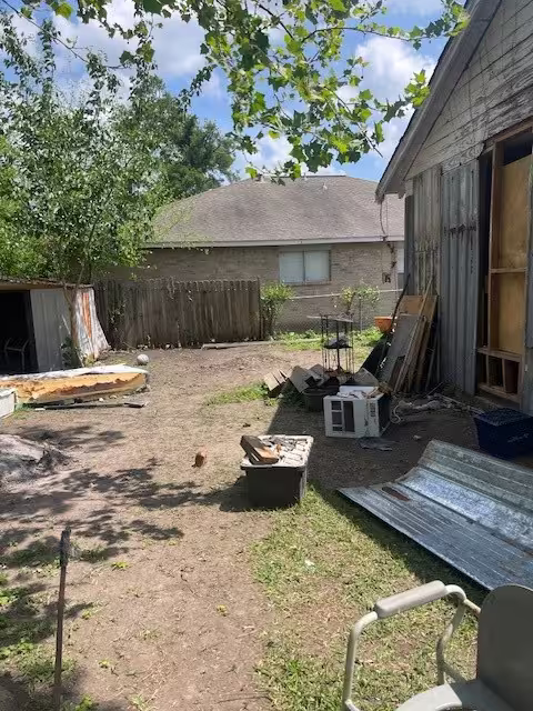 Photo 3 of 611 7th Street, Humble, TX