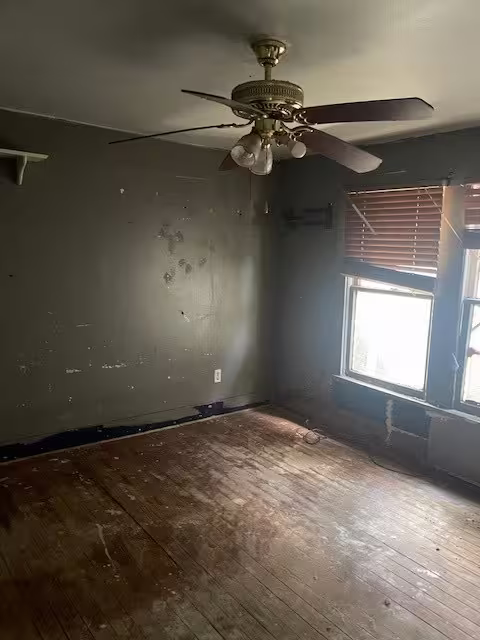 Photo 5 of 611 7th Street, Humble, TX