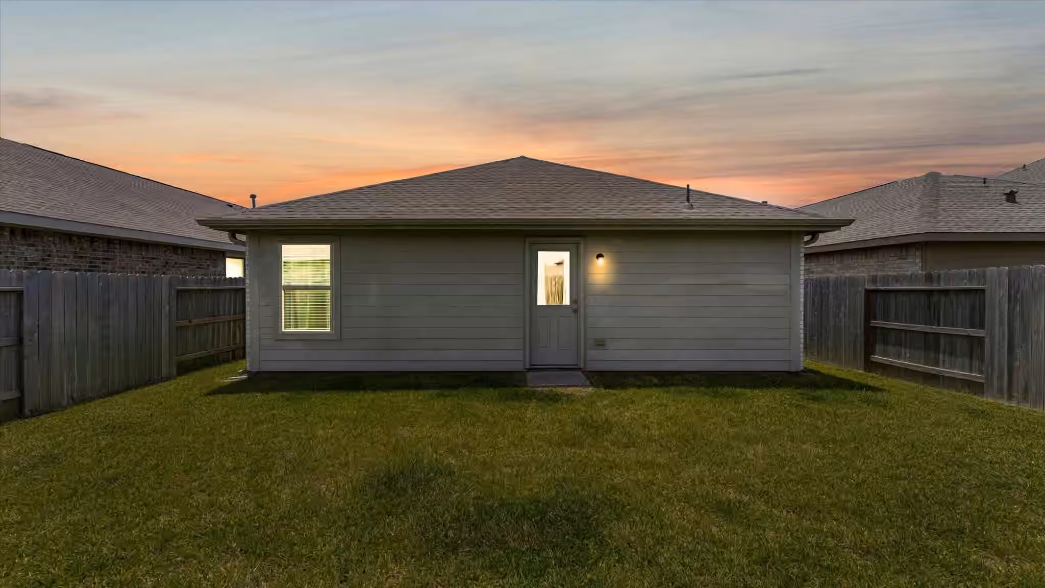 Photo 7 of 7814 SWITCHGRASS CREEK DR, Katy, TX