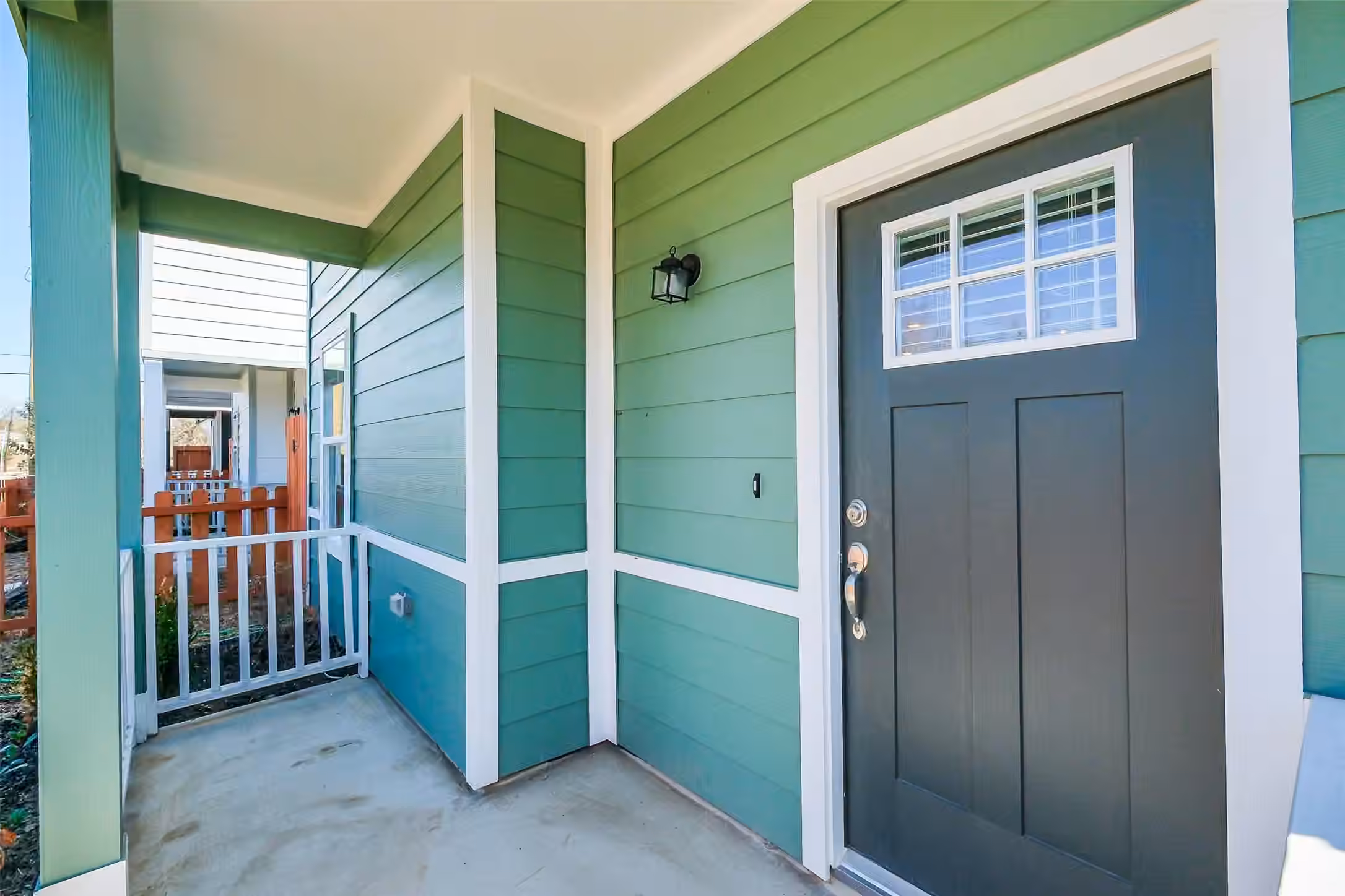 Photo 4 of 6407 Paris Street, Houston, TX