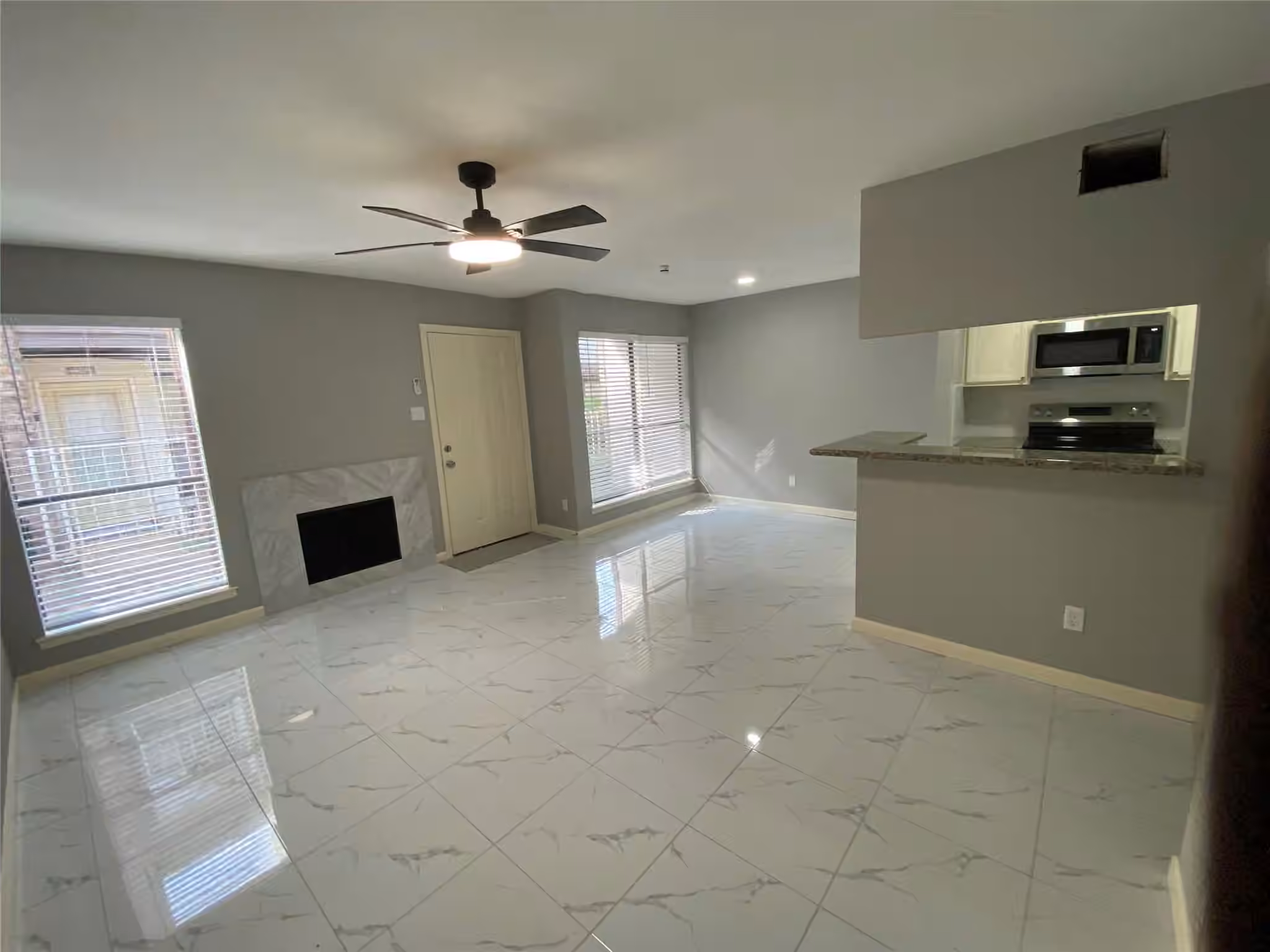 Photo 6 of 6633 W Airport Boulevard 1304, Houston, TX