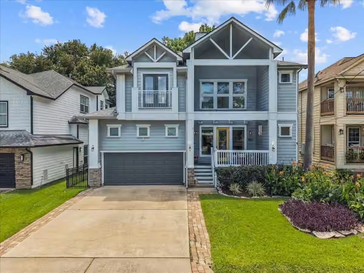 Photo of 208 Valmar Street, League City, TX 77565