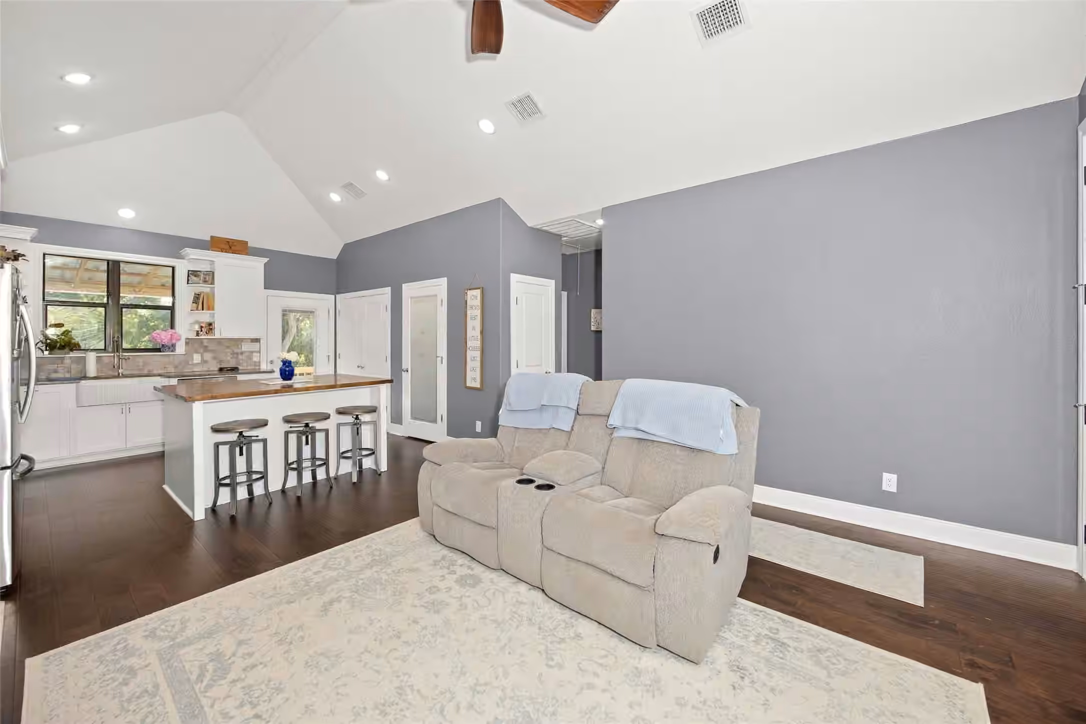 Photo 6 of 2021 Strangmeier Road, Brenham, TX