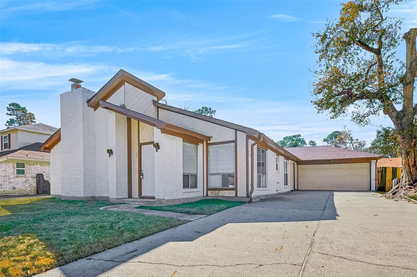 Photo 3 of 2406 Deasa Drive, Spring, TX