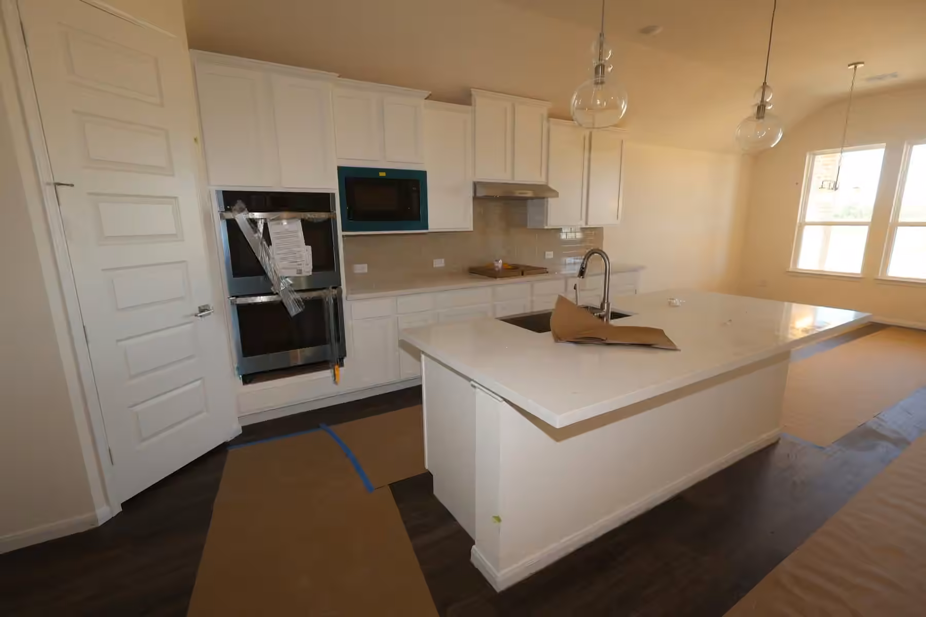 Photo 5 of 6815 Allens Landing, Needville, TX