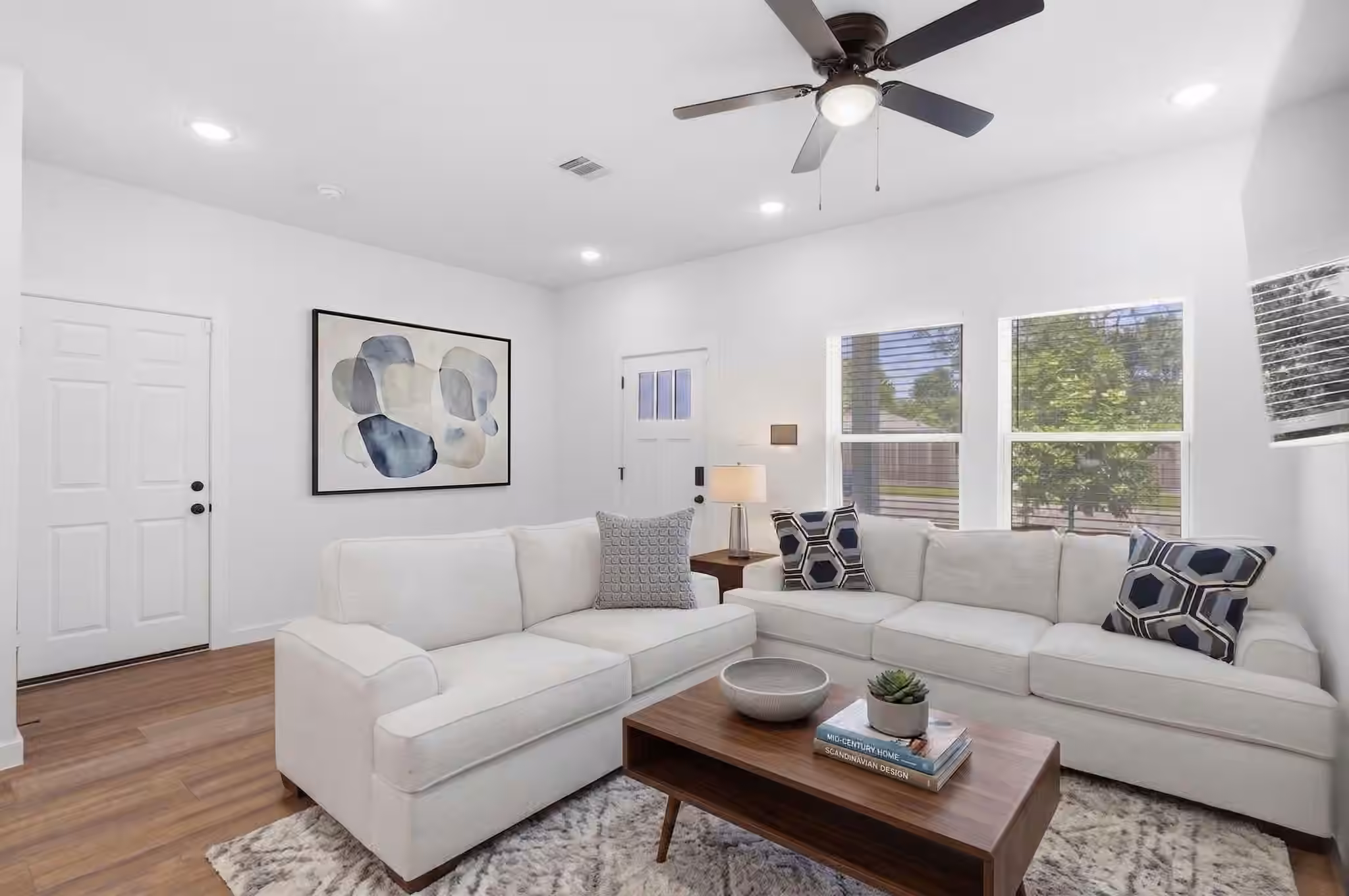 Photo 3 of 8019 Elbert Street, Houston, TX