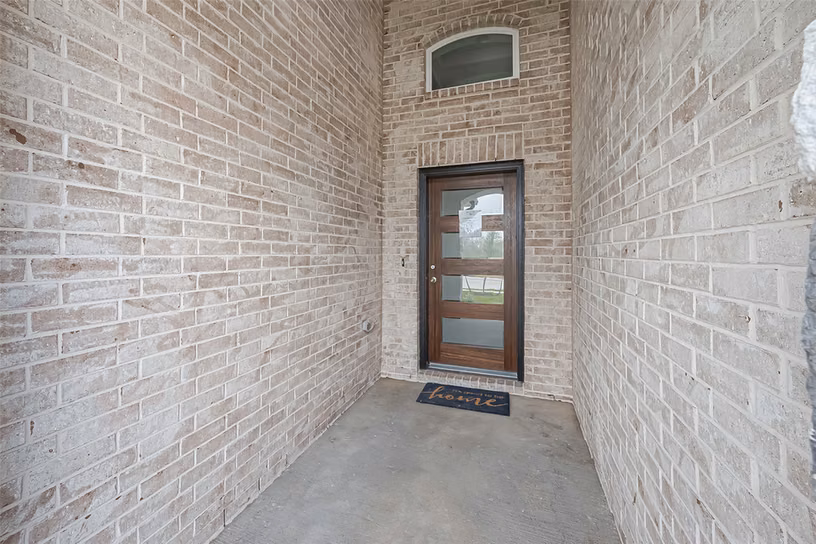 Photo 4 of 1335 Austin Colony Drive, Angleton, TX