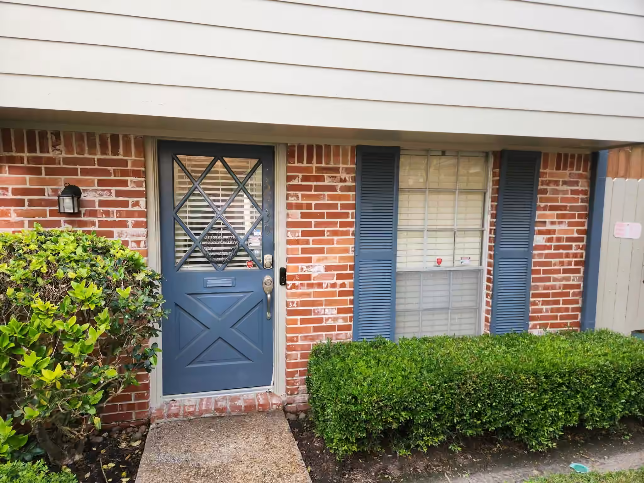 Photo 4 of 12739 Huntingwick Drive 151, Houston, TX