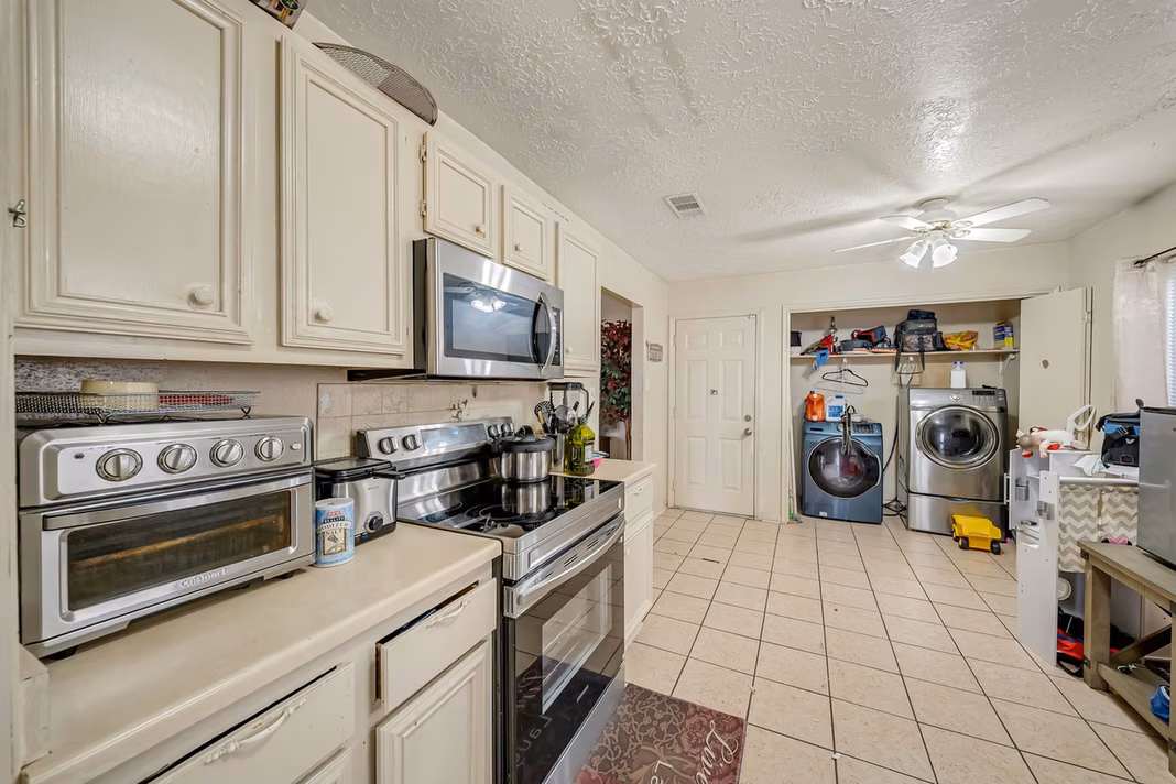 Photo 7 of 16214 N Bend Drive, Houston, TX